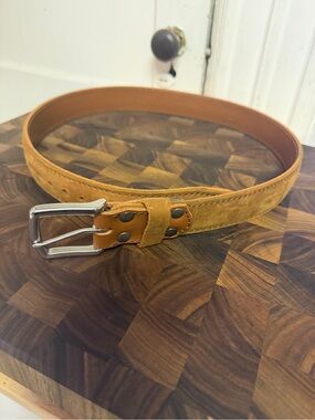 Saddleback leather tow belt
